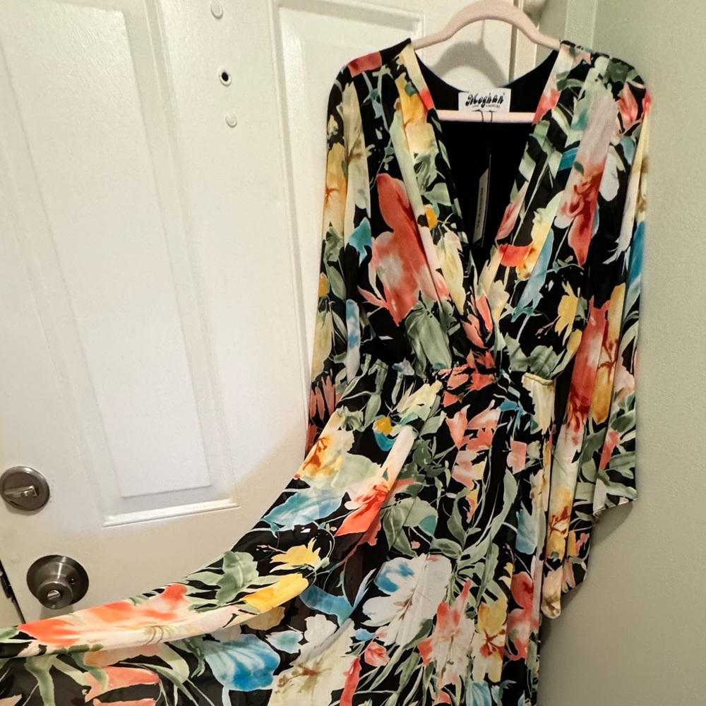 Beautiful maxi dress perfect for wedding season